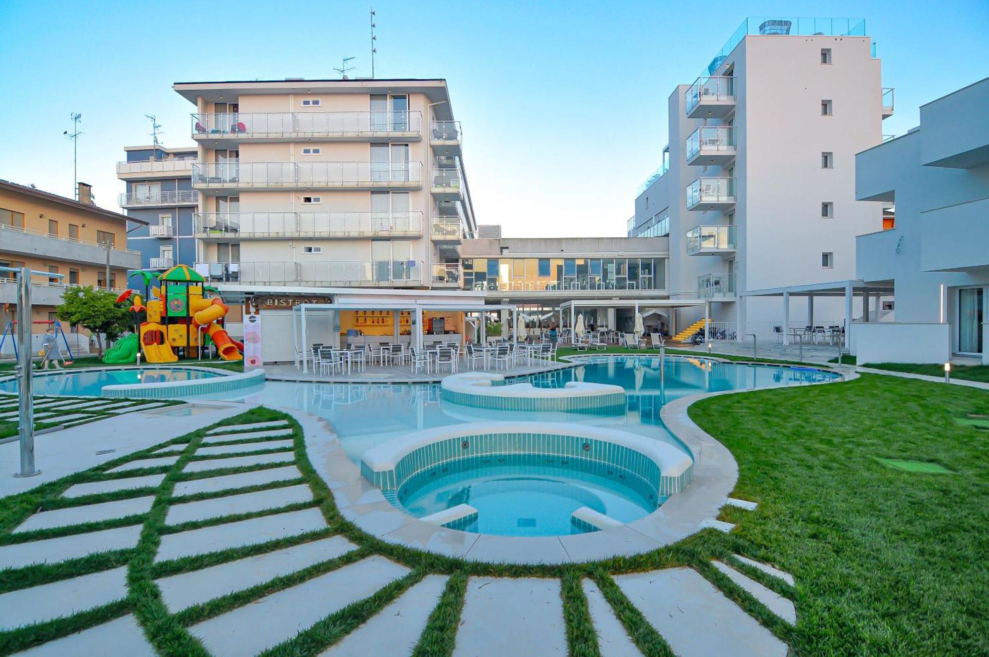 Marina Suites & Apartments 4 Stelle S Caorle Exterior photo